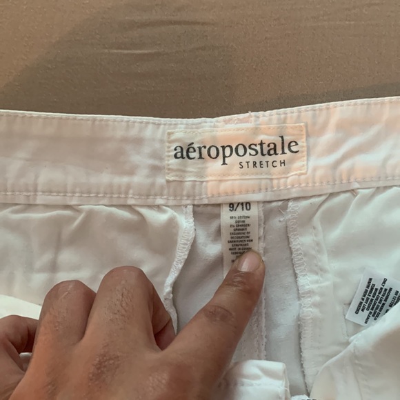 Selling Aeropostale shorts in very good condition any questions ask 😊 - Picture 3 of 4